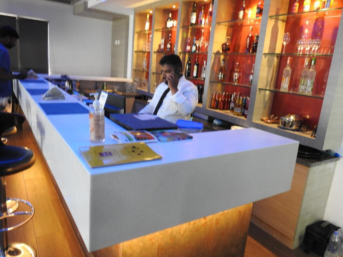 Hotel Annamalai Bahur Extérieur photo